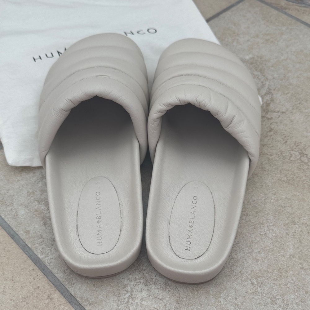 Huma Blanco Quilted Leather Clogs, size 42 - Picture 4 of 7